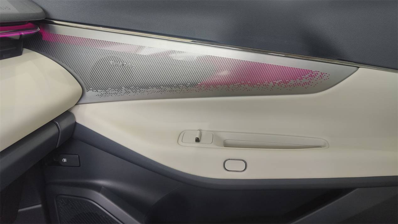 獨立試駕新款領克08 EM-P:配置大改/價格下調,轉向務實路線