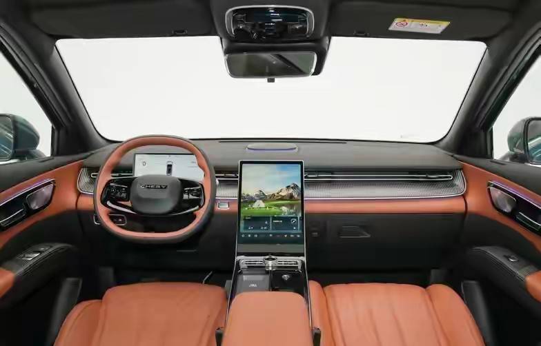 燃油車性價比天花板!全新瑞虎8預售,全維升級直擊10-15萬級市場