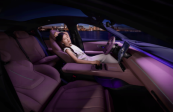 高端配置“白菜價”,深藍L06是行業福音,還是洗牌前奏?