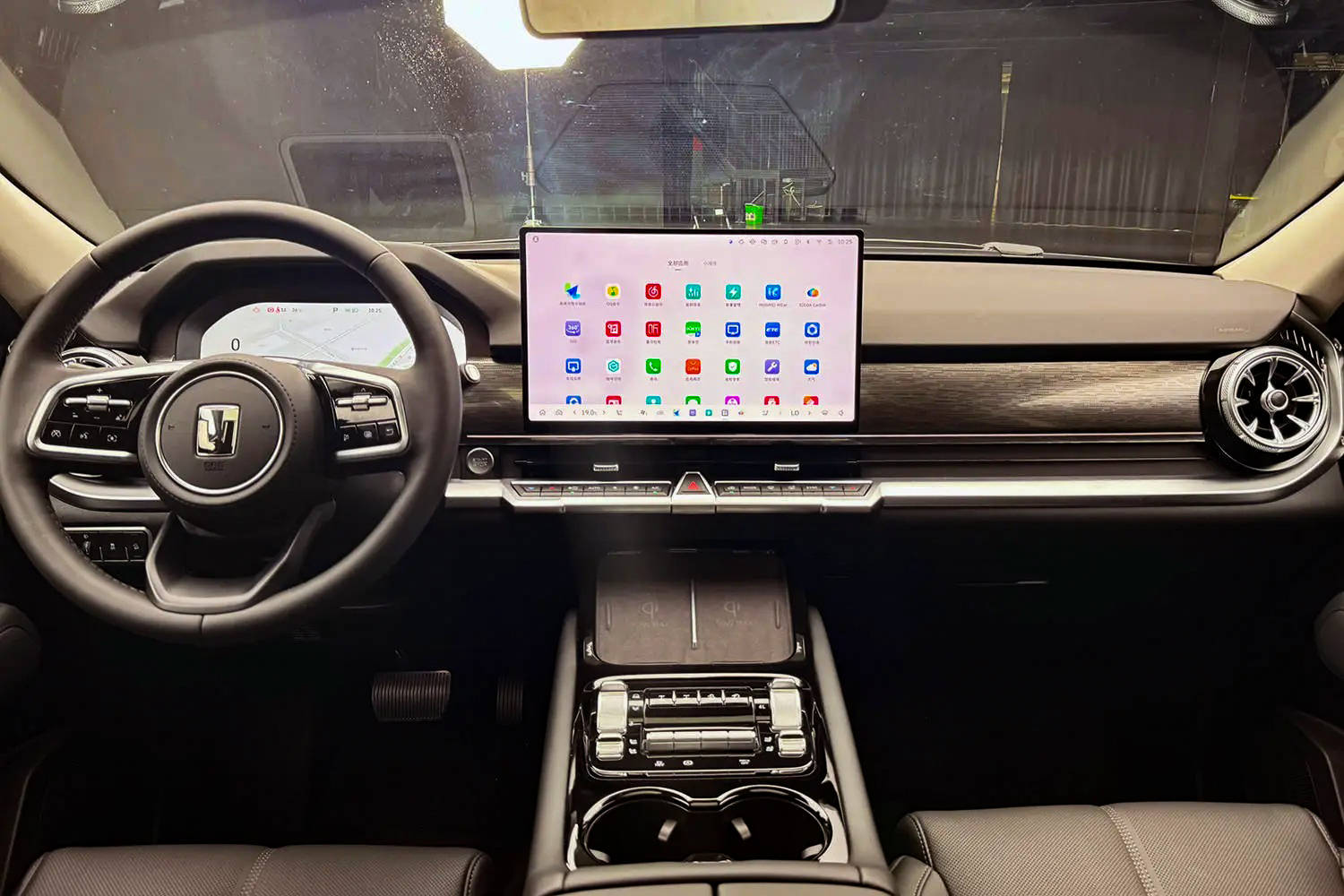 機甲底色/新增高階駕輔 全新坦克400售價24.98萬起