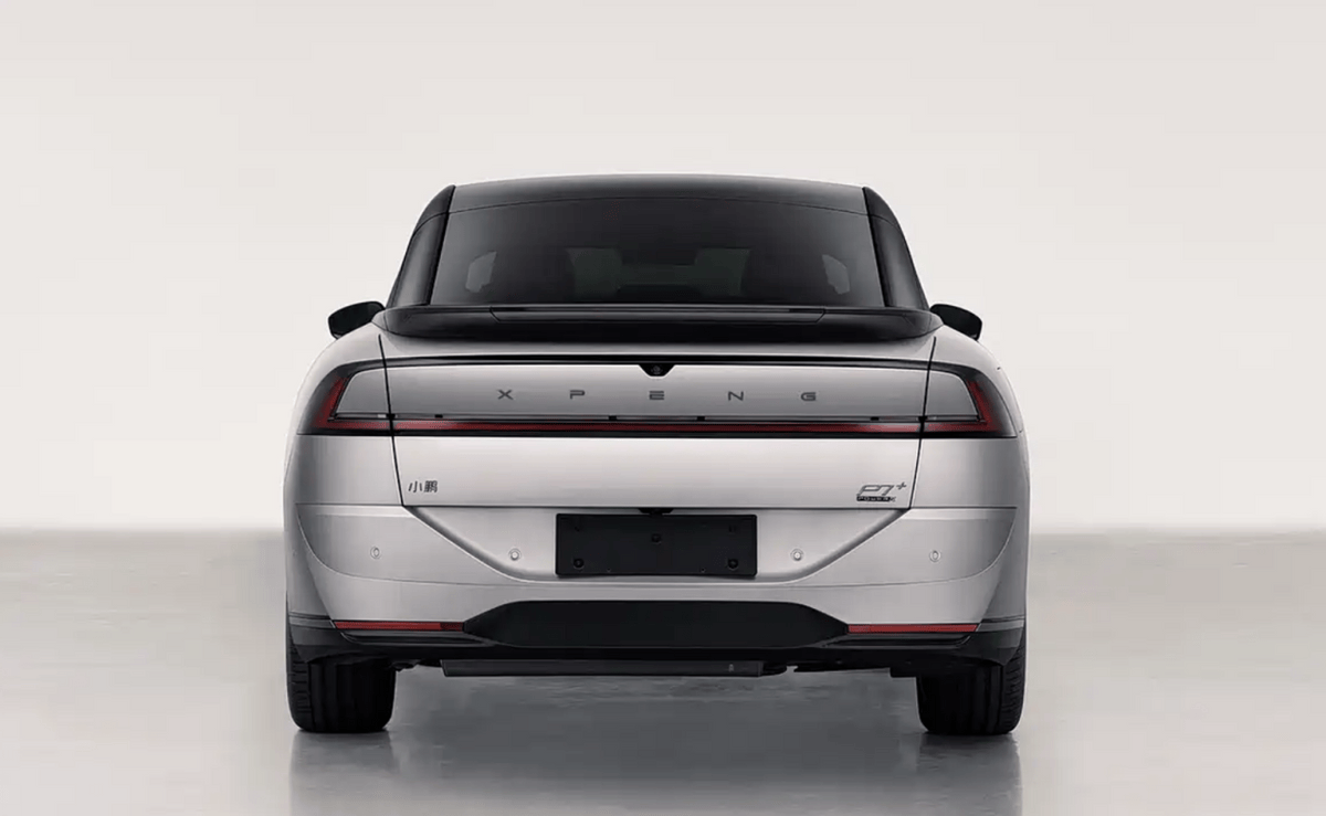 小鵬P7+\\G6增程版曝光,純電續(xù)航325km,能行嗎?