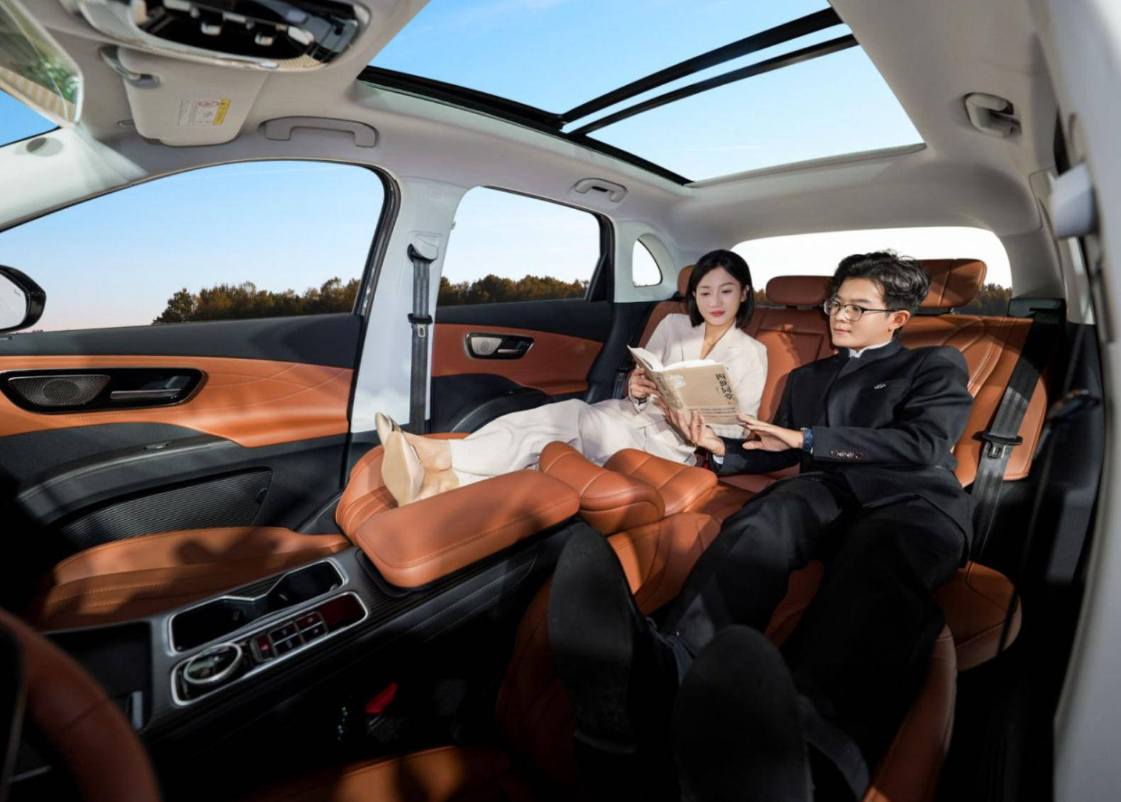 看完第五代瑞虎8的用料,還有9萬多的起步價,我陷入了沉思