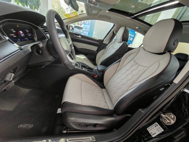 賦予了傳統轎車全新生命力 實拍邁騰3000萬輛甄選款