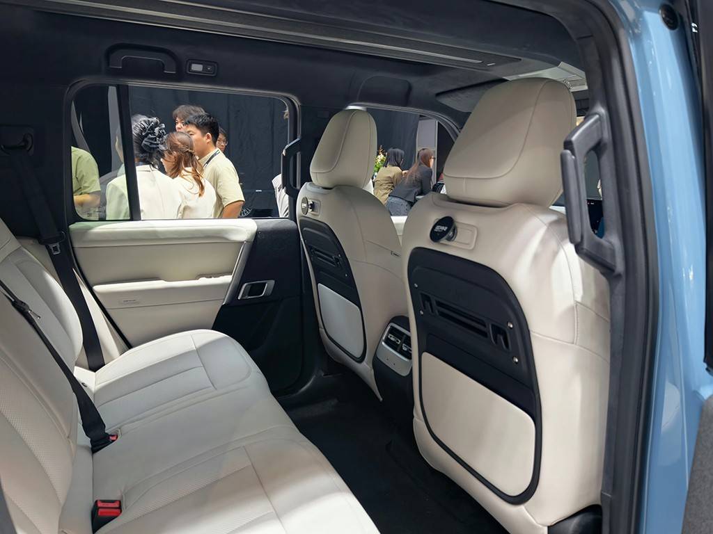 iCAR V27將于明年3月上市,網(wǎng)傳或賣20-30萬,還會(huì)有人買?