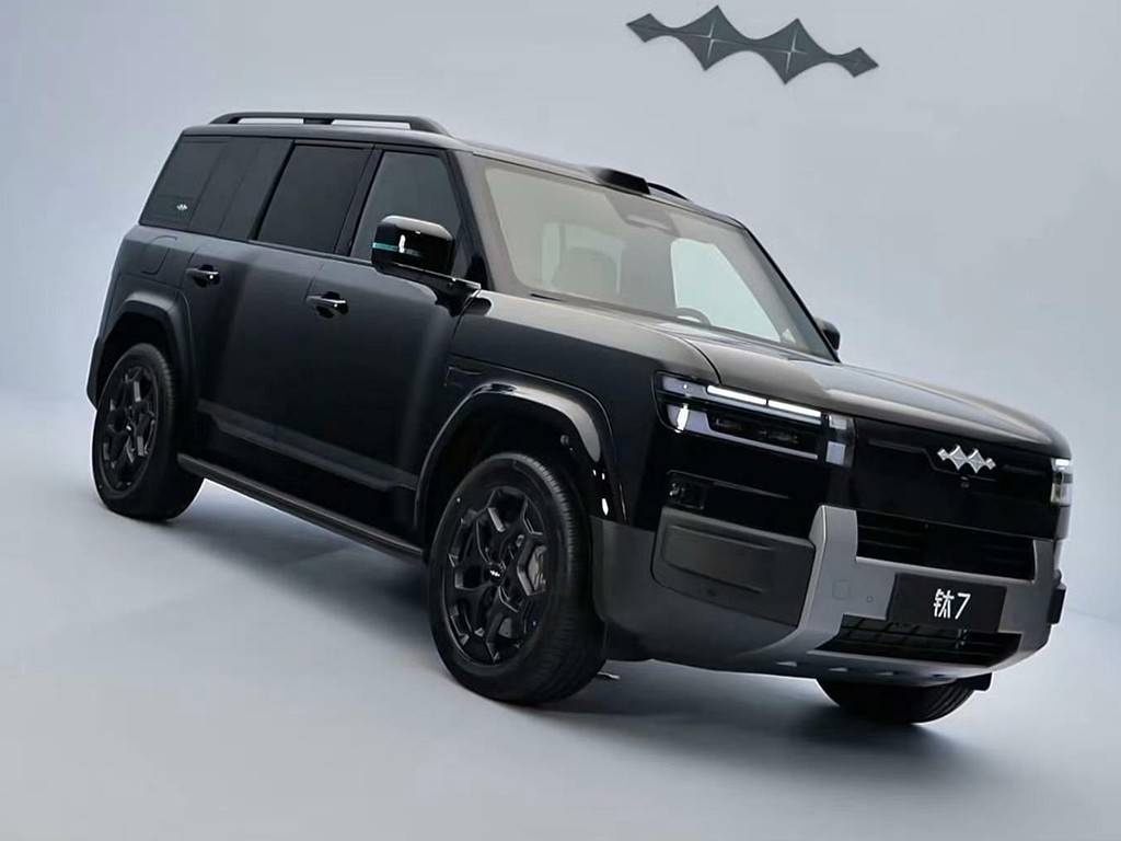 iCAR V27將于明年3月上市,網(wǎng)傳或賣20-30萬,還會(huì)有人買?