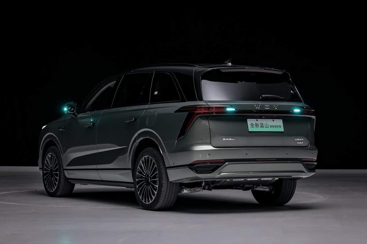 汽車大廠遇上AI井噴時代,長城用VLA大模型重塑「人機(jī)共駕」新價值