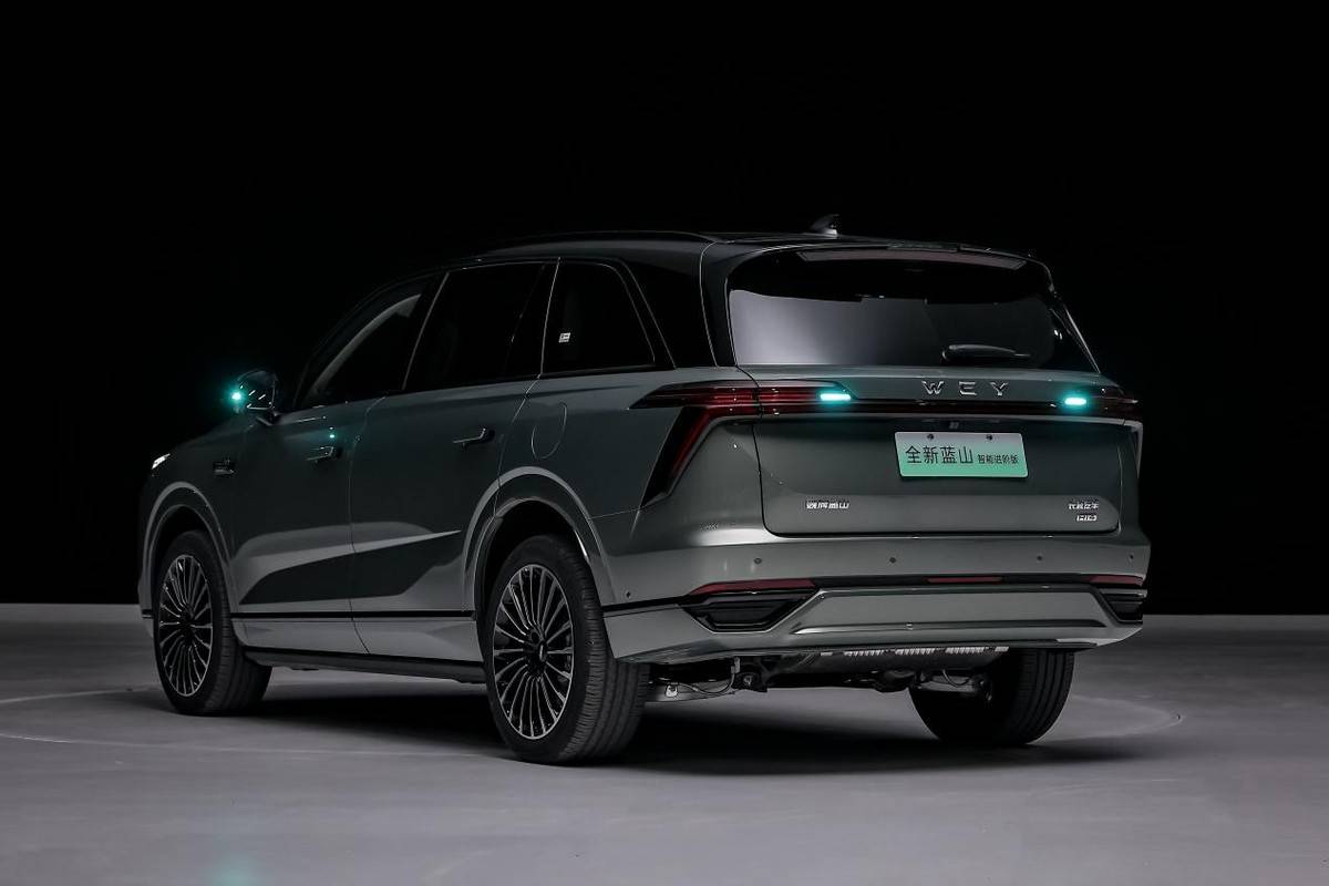 長城汽車CTO吳會肖對話影視颶風Tim:共探VLA大模型如何重塑輔助駕駛未來