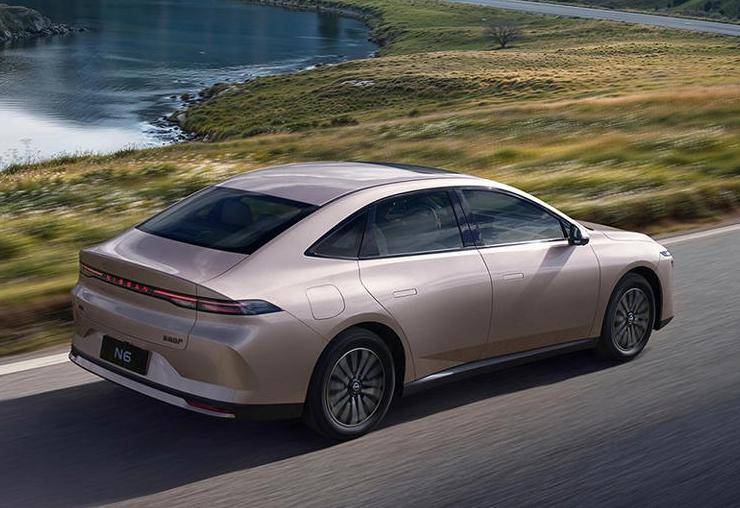 合資插混家轎只賣9萬多?日產N6主打顏值、舒適,競爭秦L DM-i!