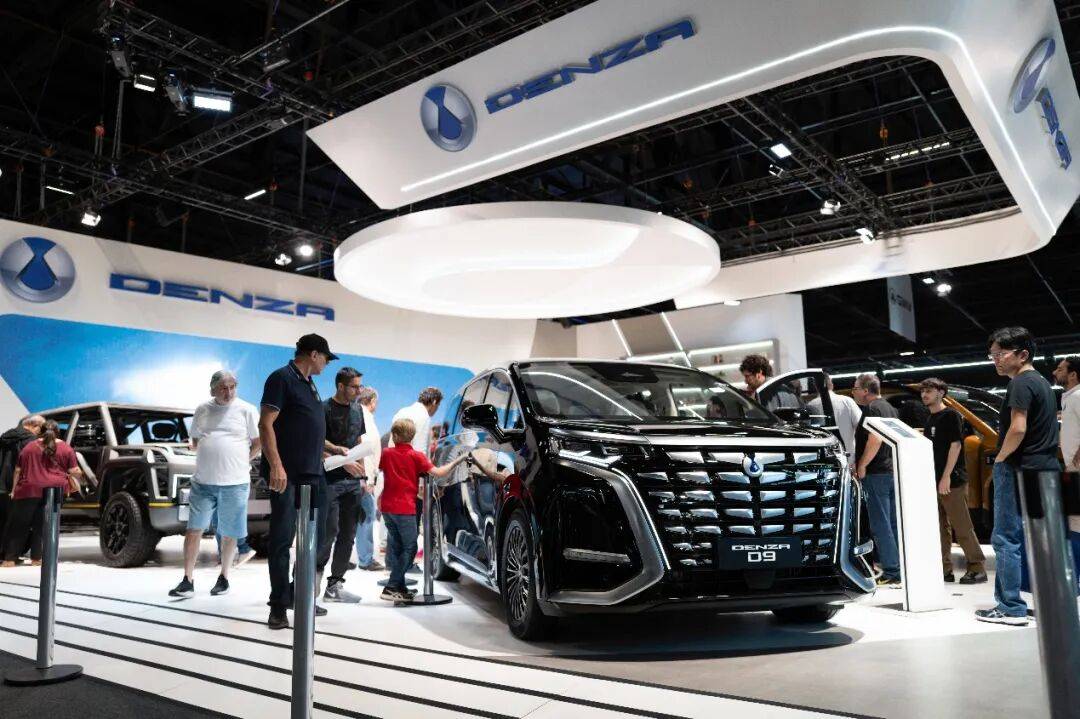 第30萬臺騰勢D9交付,“九球女王”成車主