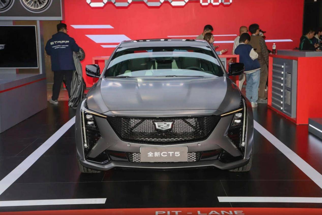 新凱迪拉克CT5對比老款,8層啞光漆對比4層漆,馬力下降?