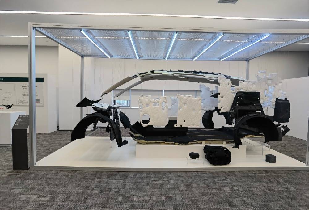 自研不銹鋼高壓油箱,多個(gè)黑科技降低噪音,理想在看不見的角落狠下功夫