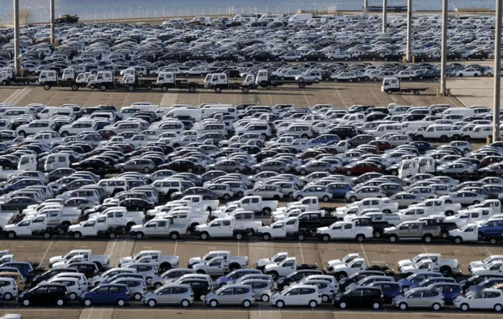 2026年車市或負增長?2026年的車市競爭將更慘烈與殘酷